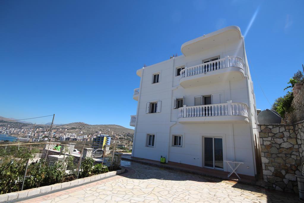 Vila Sulozeqi Apartamento Sarandë Exterior foto